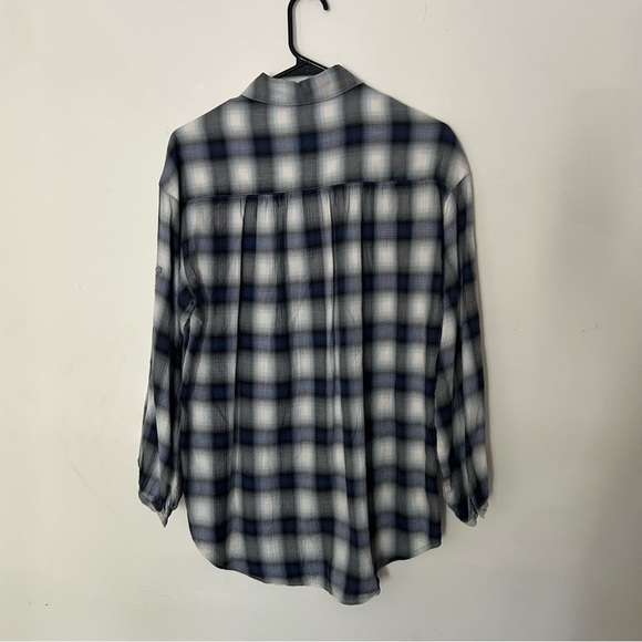 Vince Blue Plaid Button Down Shirt - Picture 2 of 3
